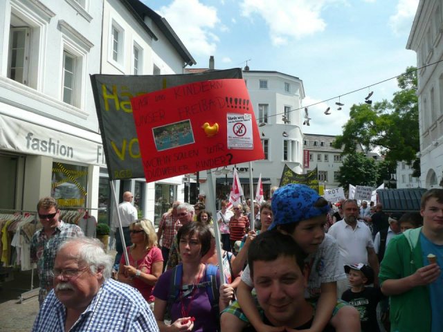 02. Juli 2013 Demo und Stadtratsitzung